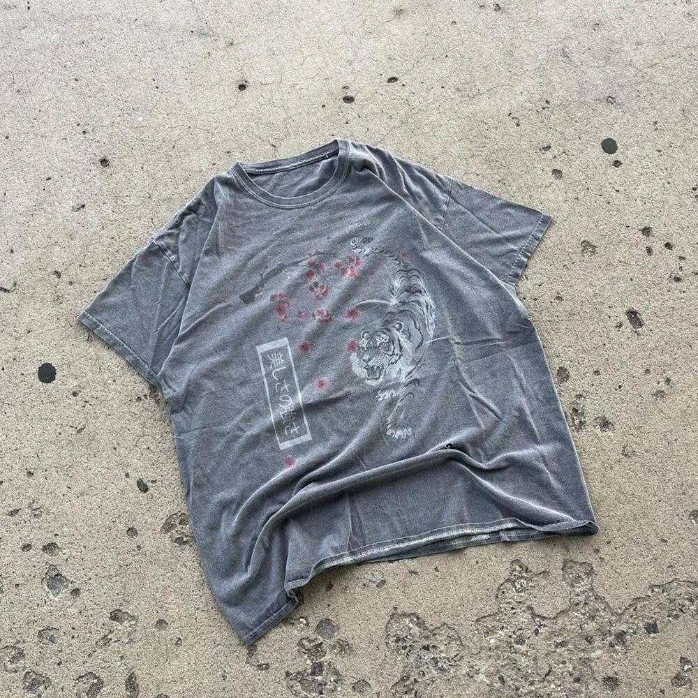 Unbranded Streetwear Y2k Tiger Graphic Tee Shirt